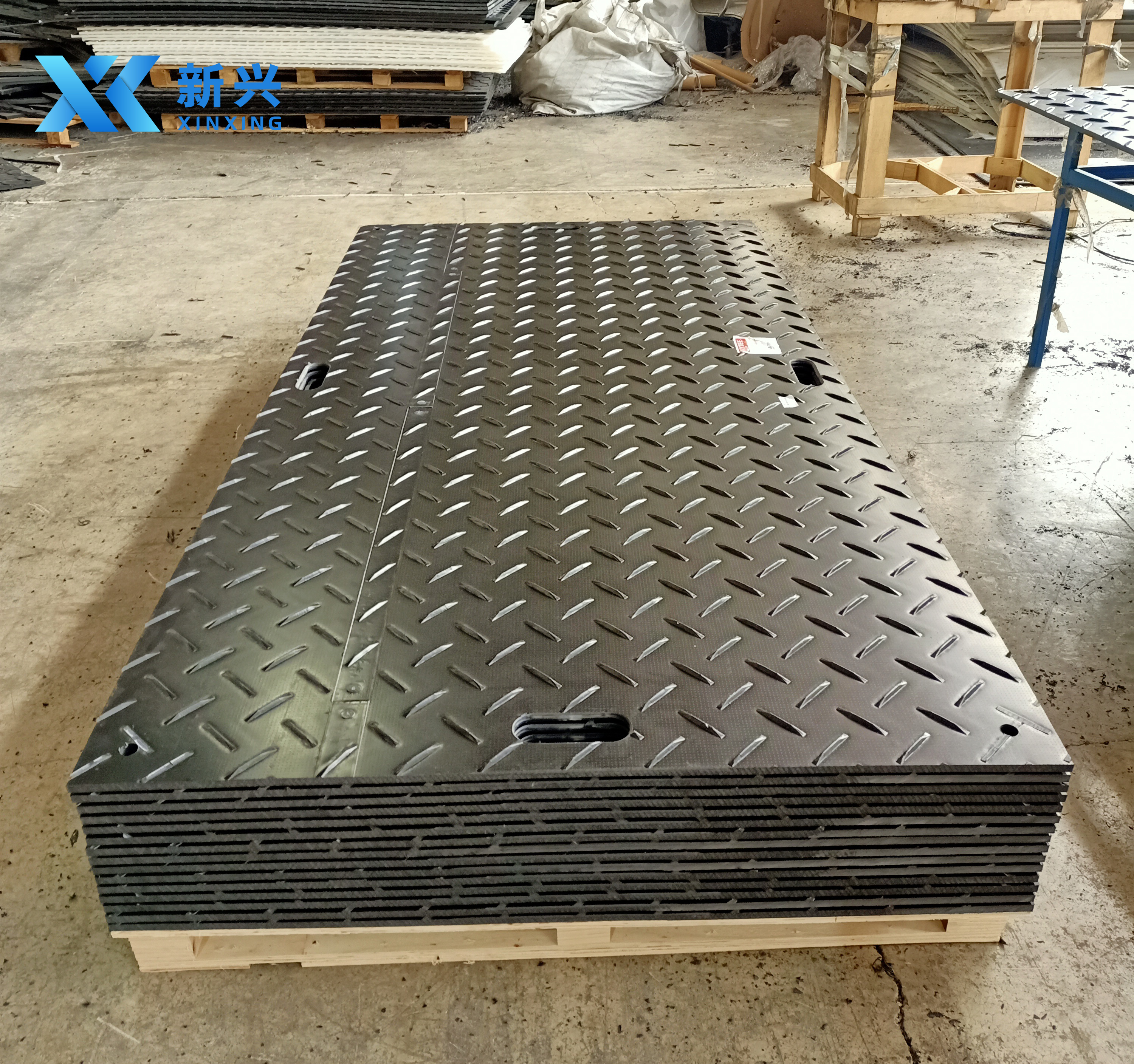 4x8 ft Black Plastic Temporary Construction Access Road Mat HDPE Ground Protection Mat